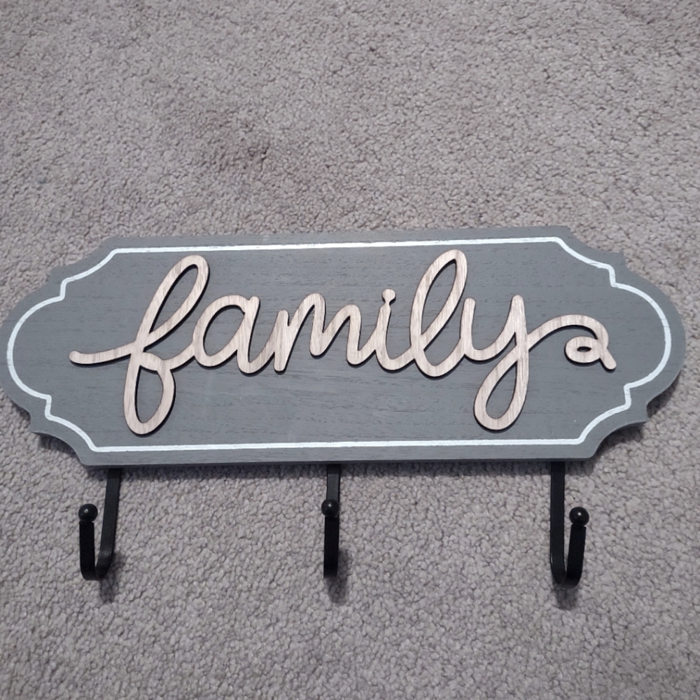 3 Hook Family Hanger